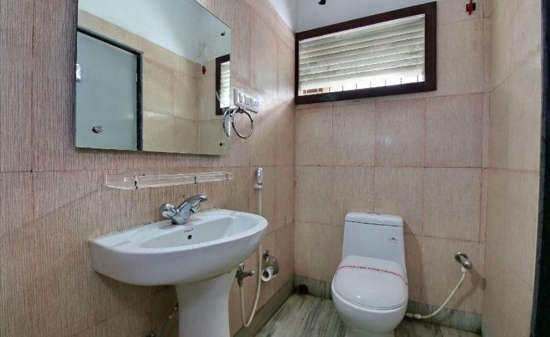 Hotel Simla Siliguri Esterno foto