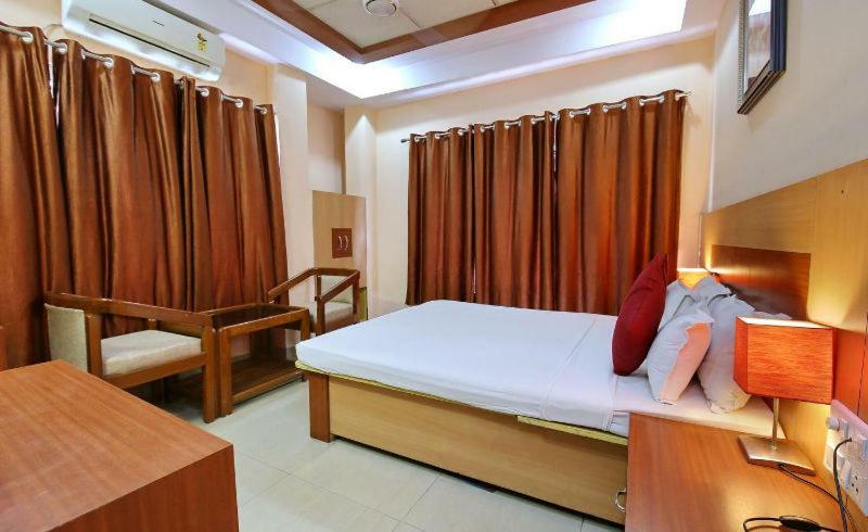 Hotel Simla Siliguri Esterno foto